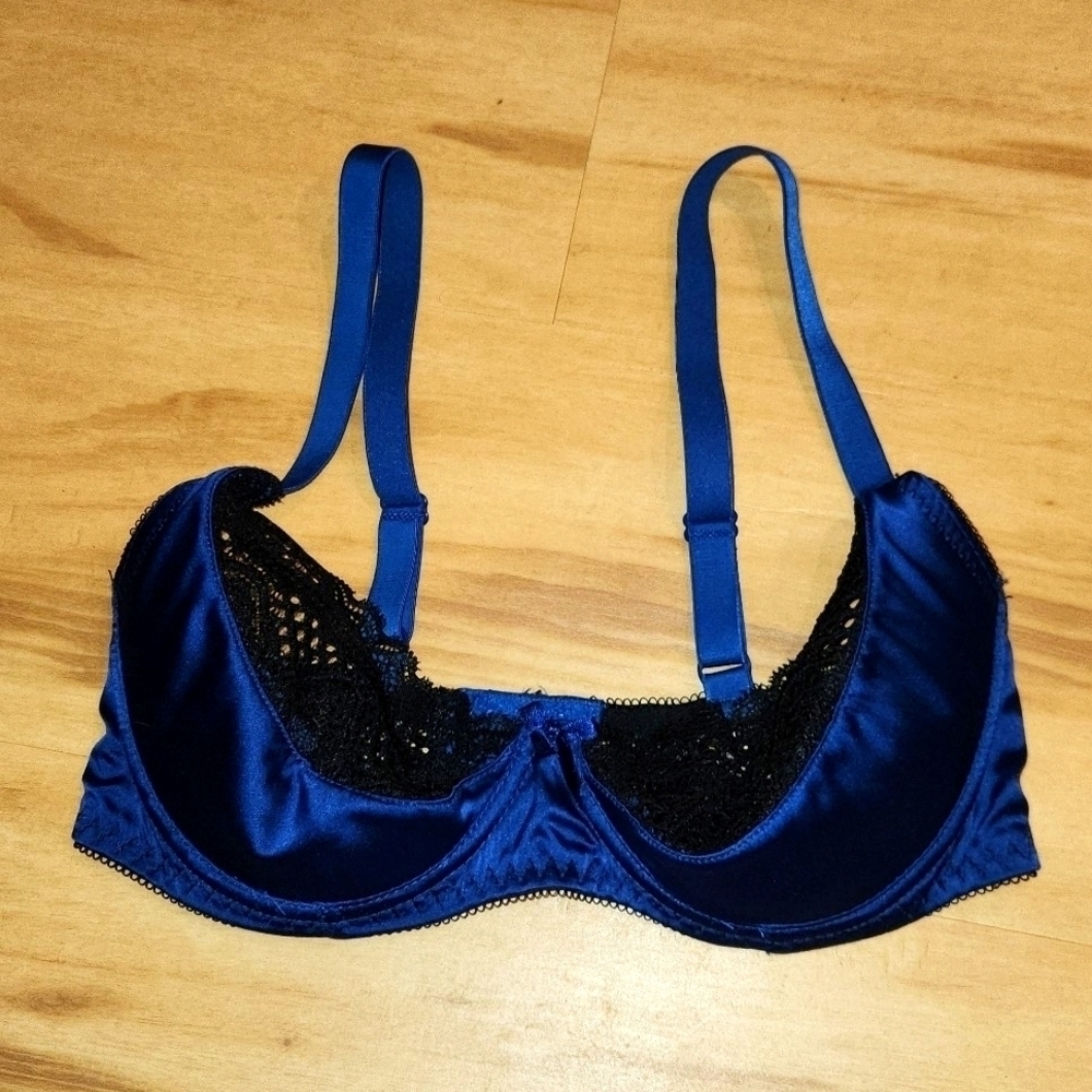 Fredericks of Hollywood Satin Push-up Lace Bra